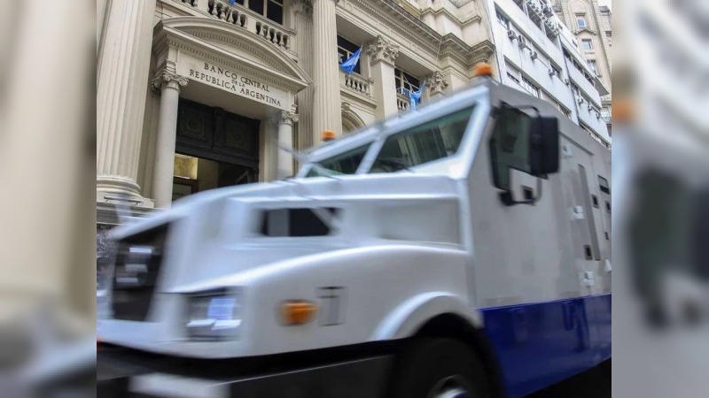 El Banco Central logró comprar más de US$ 100 millones pero las reservas siguen cayendo