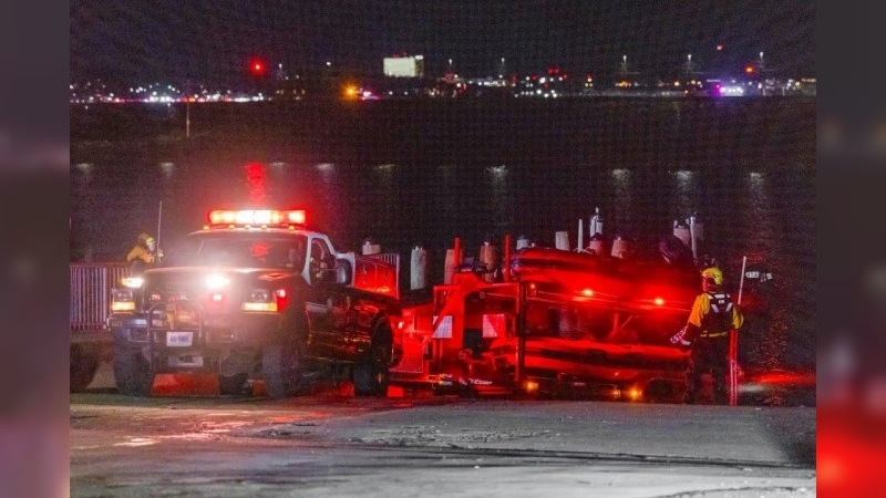 El Pentágono calificó de "accidente" el choque entre un avión y un helicóptero en Washington