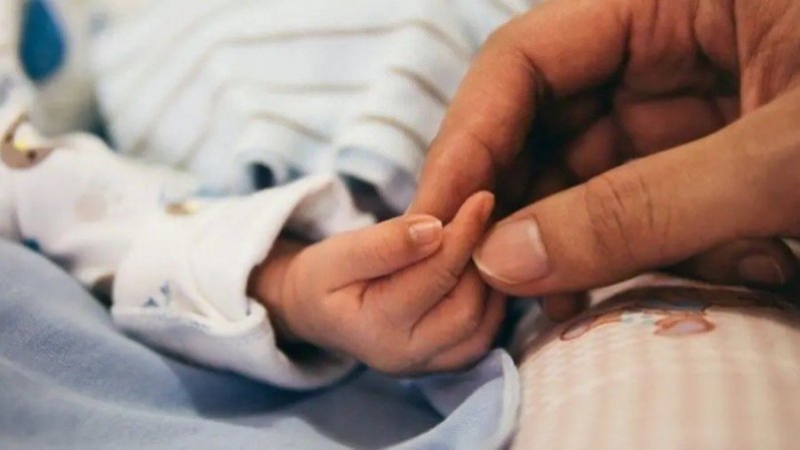 Horror: una beba entró convulsionando a un hospital y los médicos descubrieron los aberrantes motivos