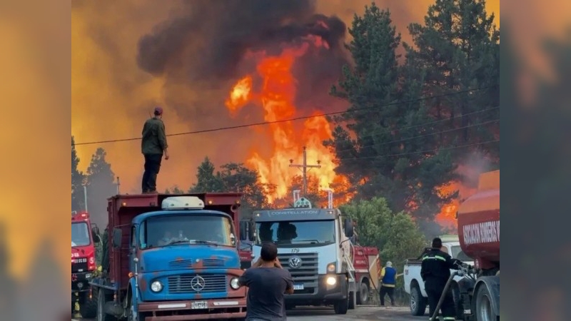 Buenas noticias para El Bolsón: cuatro de los seis focos de incendio ya están en fase de enfriamiento