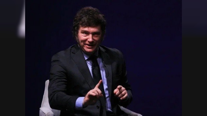 Milei dice que el peso se seguirá apreciando pero los mercados tienen dudas