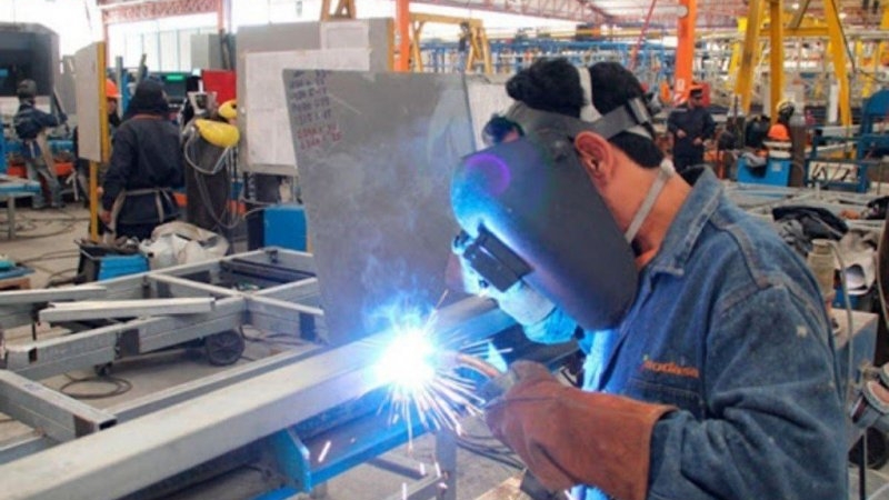 La actividad metalúrgica subió en enero pero sectores estratégicos siguen en baja