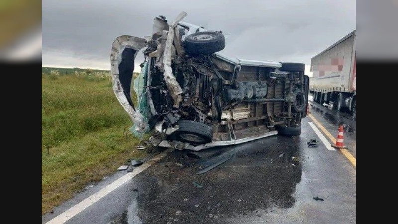 Córdoba: dos muertos y un herido de gravedad en un choque frontal