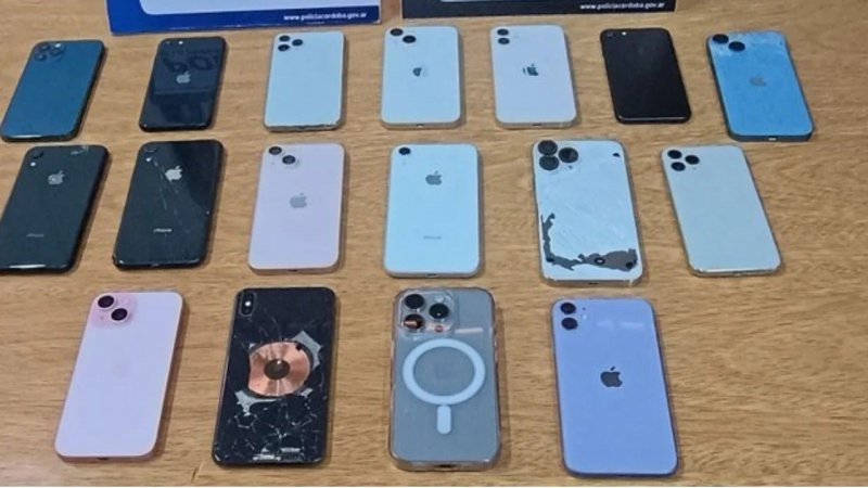 Una mujer detenida por el robo de 16 IPhones en el Cosquín Rock