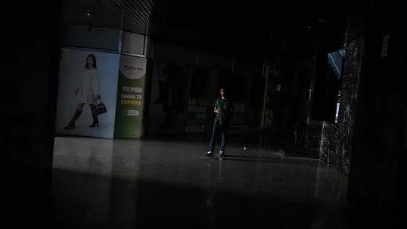 Apagón en Chile dejó al 98 % de la población sin luz y decretaron toque de queda