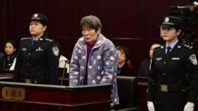 Ejecutaron a una mujer china por secuestrar y traficar a 17 niños