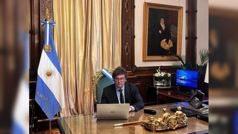 Javier Milei le pidió a Axel Kicillof que renuncie para que Nación intervenga la provincia de Buenos Aires