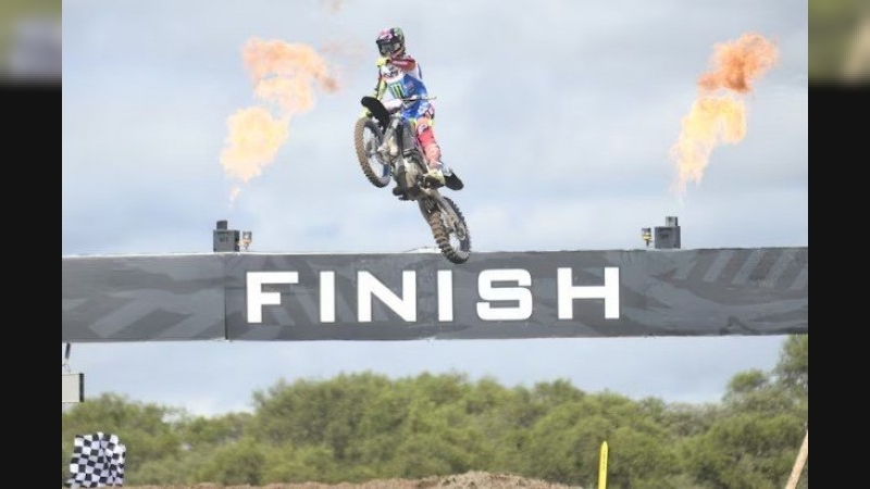 Renaux y De Wolf brillan en el Gran Premio de Argentina de Motocross