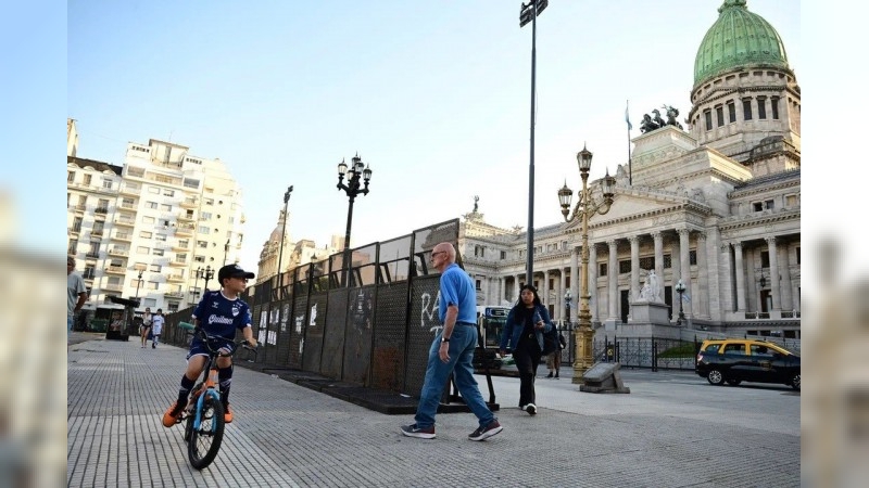 Un Congreso más que blindado: se esperan más de 2.000 policías en la marcha de los jubilados