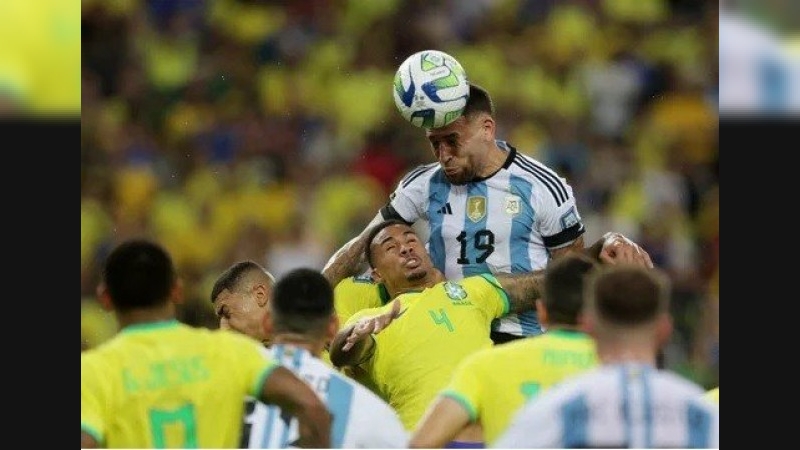 Argentina quiere sellar su boleto al Mundial 2026 en el clásico ante Brasil