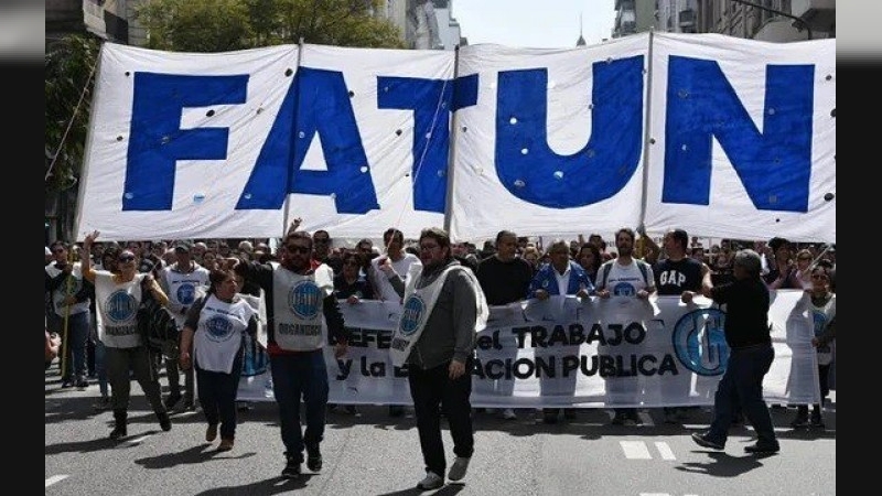 Los trabajadores no docentes universitarios se adherirán al paro general de la CGT