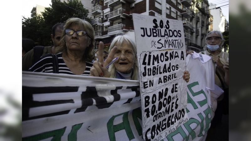 ANSES: aparte de la jubilaciones mínimas, quiénes recibirán el bono confirmado en abril
