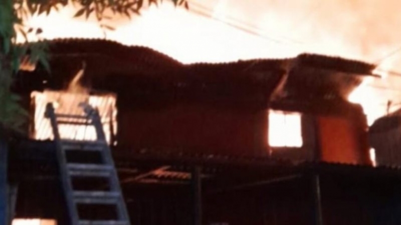 Tragedia: tres niños de 4, 9 y 11 años murieron en un terrible incendio en una casa