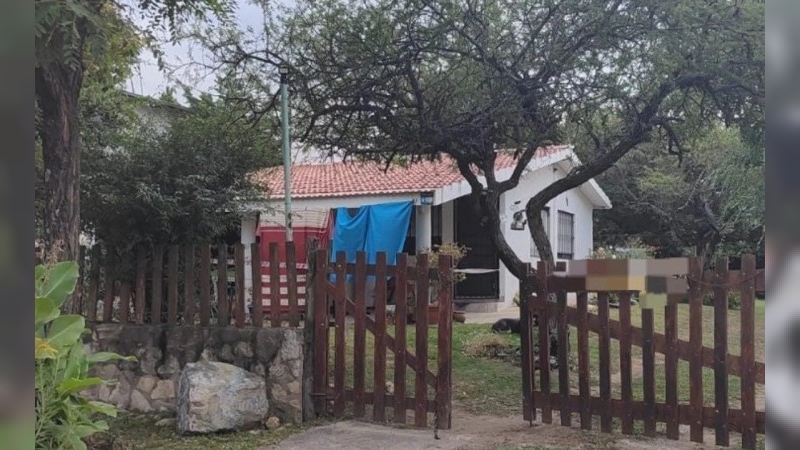 Presunto femicidio en Córdoba: una mujer fue asesinada en Los Reartes y detuvieron a su pareja