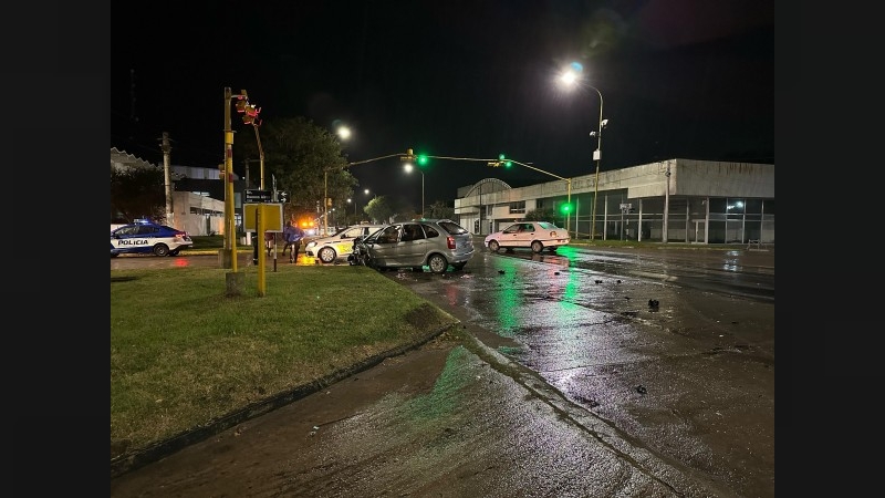 Accidente de tránsito con lesionados en barrio Roca