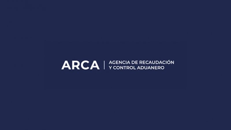 La recaudación tributaria subió 7% en términos reales en abril