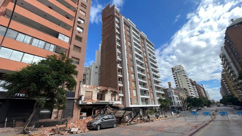 Derrumbe fatal en Güemes: la Justicia investiga el mantenimiento del edificio, habilitaciones y controles