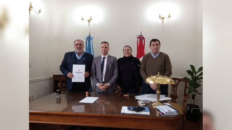Frontera: firmaron el convenio del Proyecto de Sistema de Desagües Cloacales