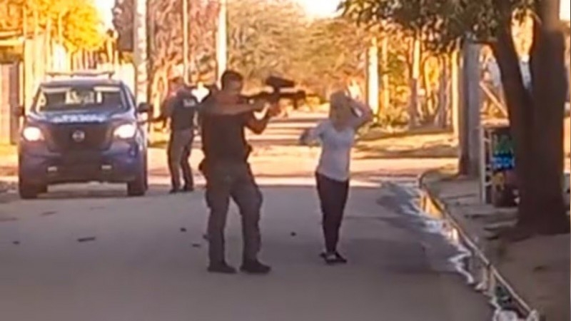 Tensión en un operativo policial en barrio Zepa: hubo heridos y detenidos