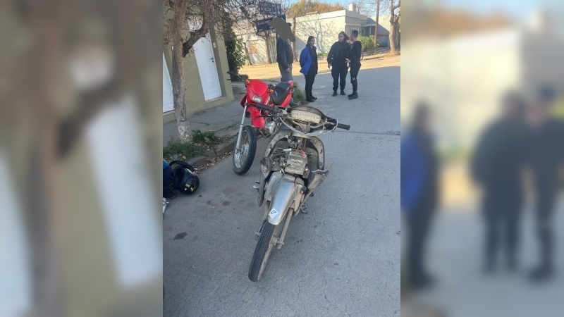 Grave accidente de tránsito: una motociclista sufrió lesiones graves