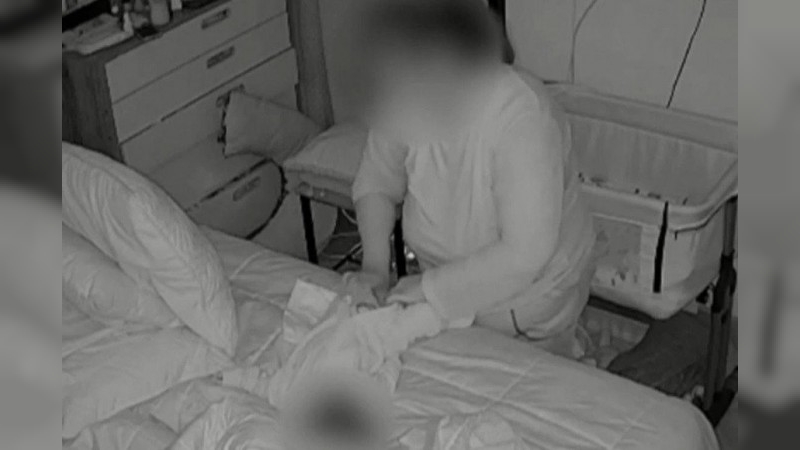 Imputaron por lesiones leves a la niñera que golpeó a un bebé de siete meses