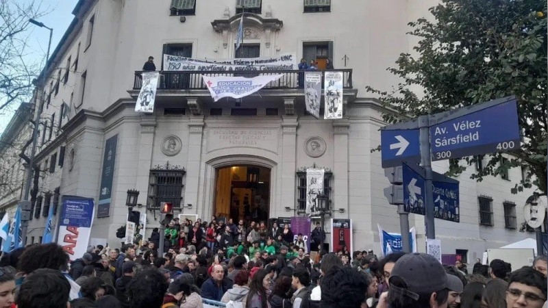 "Córdoba por las universidades": docentes y estudiantes exigieron que avance el proyecto de financiamiento
