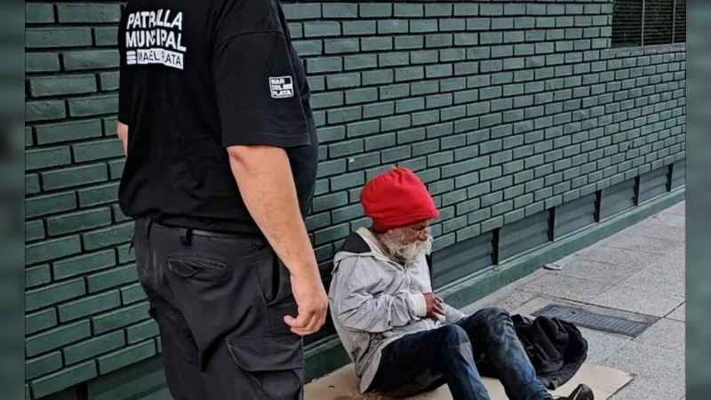 Denuncia contra la Patrulla Municipal de Mar del Plata por hostigar y detener a personas sin techo
