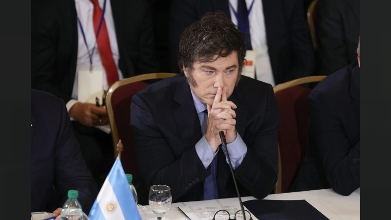 Milei se quejó de que los gobernadores no activen la motosierra: "No acompañan el ajuste"