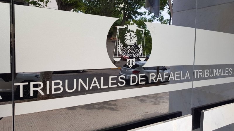 Condenaron a un sacerdote por abusar de una adolescente en un campamento scout