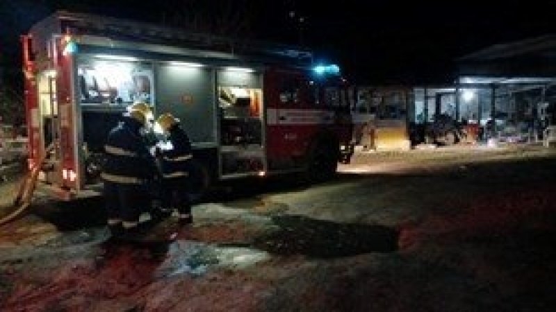 Tragedia en el interior de Córdoba: un hombre y un niño murieron en un incendio