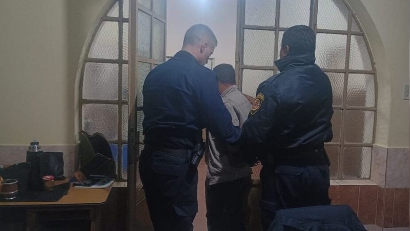 Luque: detuvieron a un hombre por apuñalar ocho veces a una mujer