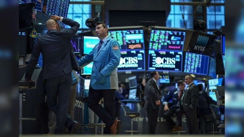 El día después del revés del Gobierno de Milei: los mercados no prevén nuevo salto del dólar hasta fin de mes