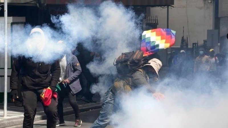 Bolivia inicia segundo mes de bloqueos en cerca de 100 puntos del pa&iacute;s