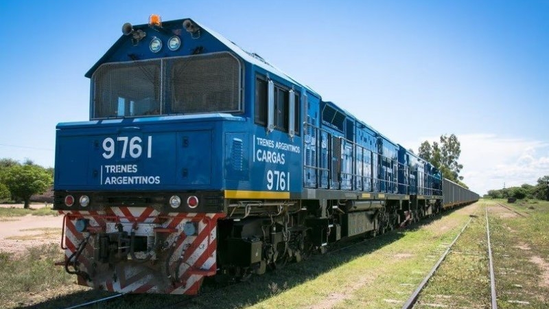 El Gobierno oficializó el lanzamiento de la privatización del Belgrano Cargas
