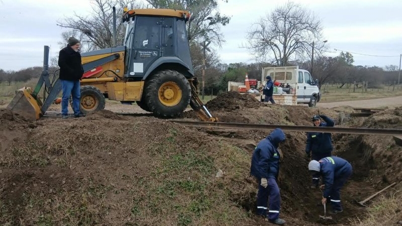 Trabajos de mantenimiento y entubado en las v&iacute;as del ferrocarril