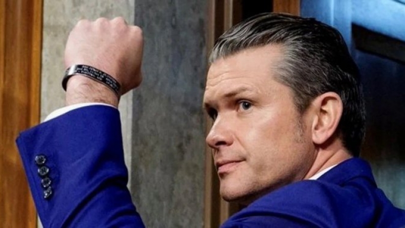 Estados Unidos: renunció el secretario del Ejército tras disputas con Hegseth