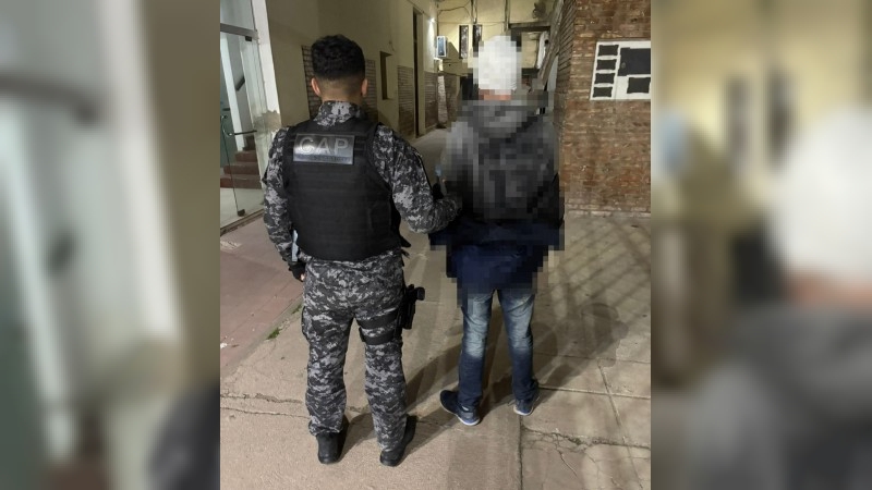 Forzaron un contenedor de San Francisco en Bici y un hombre fue detenido con los elementos sustra&iacute;dos