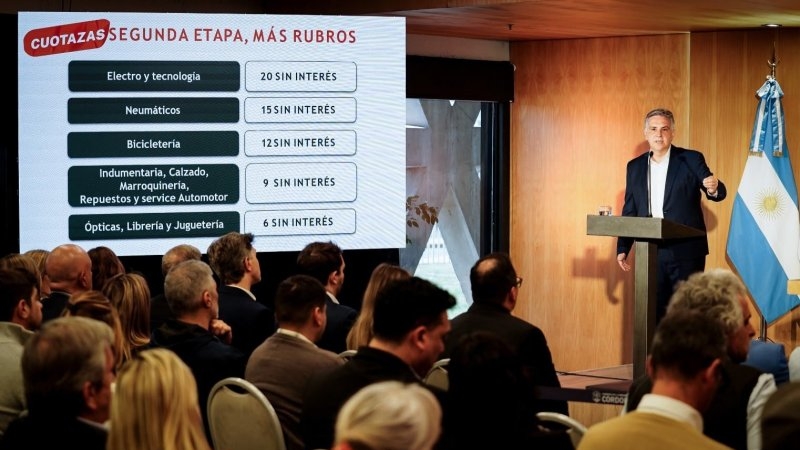 Llaryora impulsa el consumo con planes de financiaci&oacute;n de hasta 20 cuotas sin inter&eacute;s