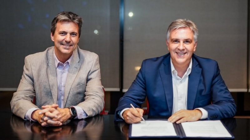 Llaryora envió a la Legislatura el nuevo proyecto de ley para impulsar la inversión industrial y el empleo