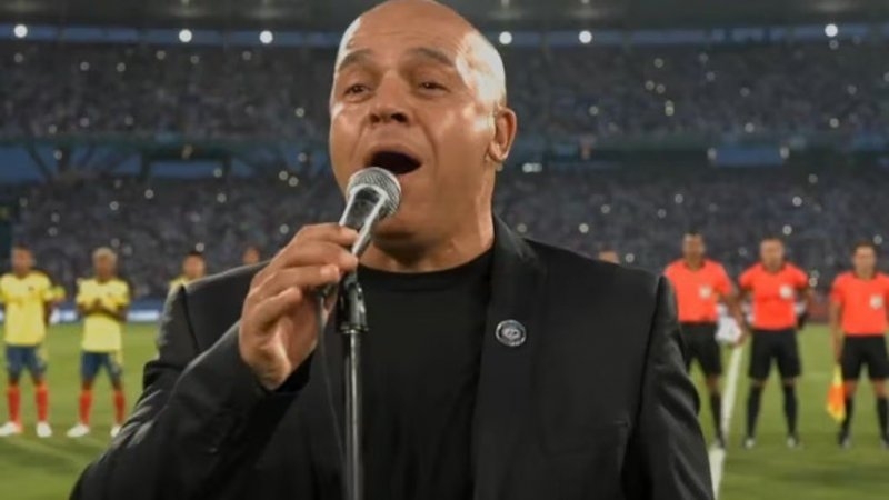 Excombatiente cantar&aacute; el Himno en la despedida de Messi y revel&oacute; que mostrar&aacute; la bandera de Malvinas del Mundial