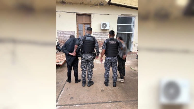 Dos hombres fueron aprehendidos tras un robo en una rotisería 