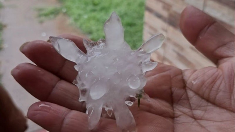 Tormentas en C&oacute;rdoba: cay&oacute; granizo en varias localidades del interior provincial