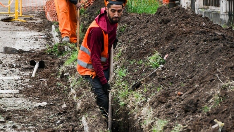 Bernarte supervis&oacute; el avance de la obra de gas natural en barrio La Milka